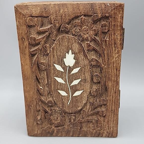 Vintage Hinged Lid Wooden Trinket Jewelry Box Ornate Floral Inlay on Top - Picture 1 of 15